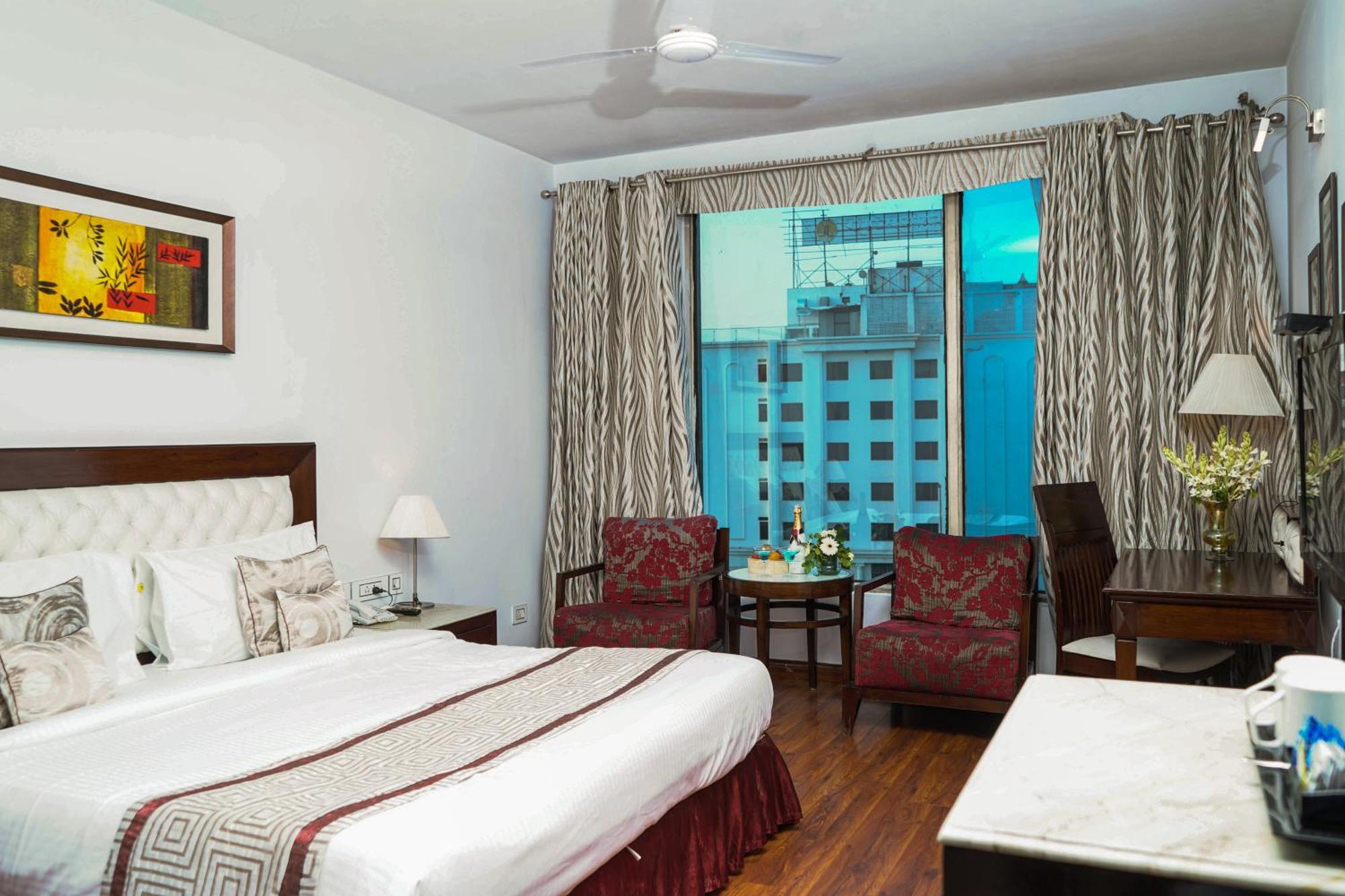 Treehouse Queens Pearl Gurgaon Esterno foto