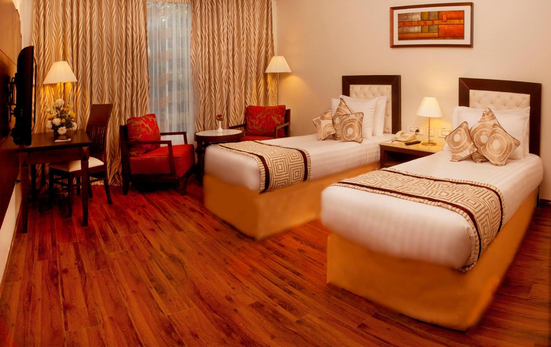 Treehouse Queens Pearl Gurgaon Esterno foto